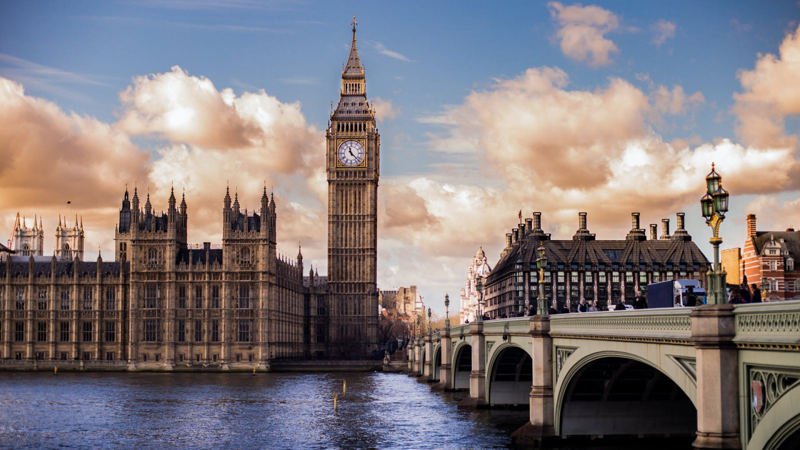 Britaniyada “Oturma izni” 